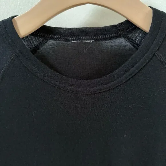 Icebreaker Merino Wool Round Neck Long Sleeve Base Layer in Black M - Picture 7 of 8